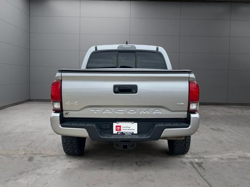 Certified 2021 Toyota Tacoma SR AWD/4WD image 4