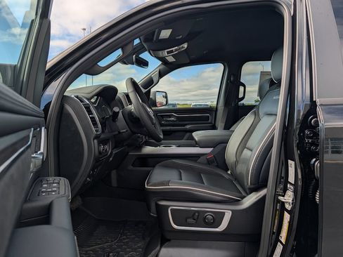 New 2026 RAM 1500 Laramie AWD/4WD image 5