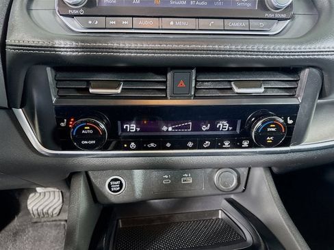 Used 2023 Nissan Rogue SV w/ SV Premium B Package image 13