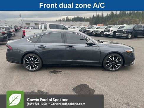 Used 2025 Honda Accord Touring image 4