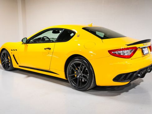 Used 2012 Maserati GranTurismo MC RWD image 5