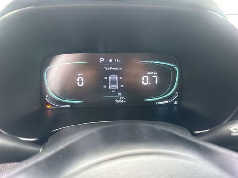 Used 2023 Kia Soul LX w/ Option Group 015 FWD image 19