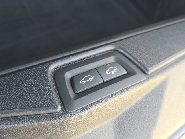 Used 2021 BMW X7 M50i AWD/4WD image 13