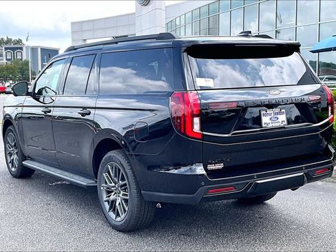 New 2026 Ford Expedition Max Platinum w/ Stealth Appearance Package AWD/4WD image 3