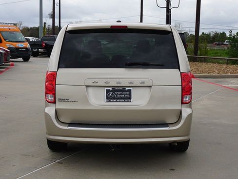 Used 2013 Dodge Grand Caravan SE image 7