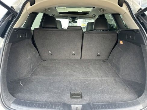 Used 2019 INFINITI QX50 Essential w/ Premium Heat Package image 3