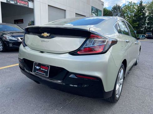 Used 2017 Chevrolet Volt LT w/ Comfort Package FWD image 52