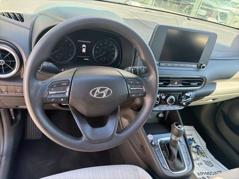 Used 2023 Hyundai Kona SEL image 8