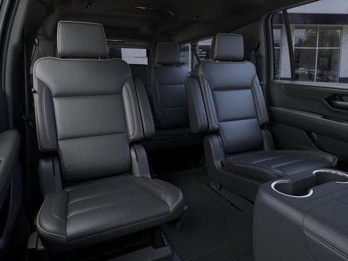 New 2026 GMC Yukon XL Elevation w/ Elevation Premium Package RWD image 17