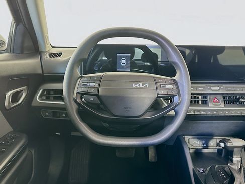 Used 2025 Kia K4 FWD image 18