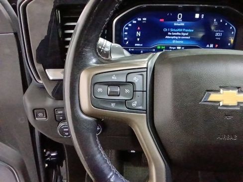 Used 2023 Chevrolet Silverado 1500 High Country w/ High Country Premium Package AWD/4WD image 15
