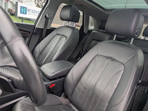 Used 2018 Audi Q5 2.0T Premium w/ Convenience Package image 19