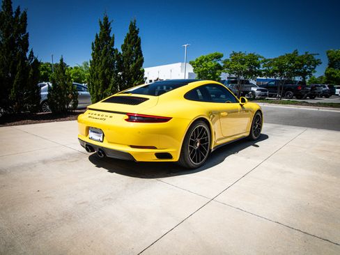 Used 2019 Porsche 911 Carrera GTS RWD image 10