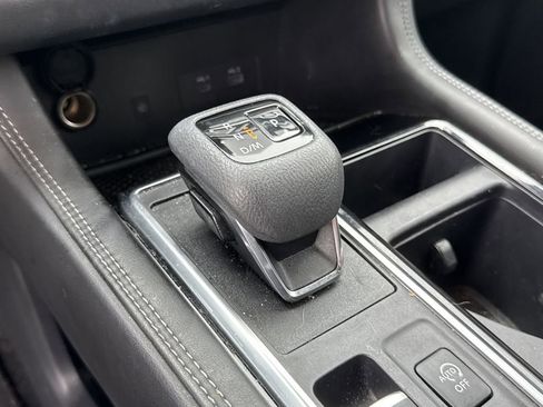 Used 2024 Nissan Pathfinder Platinum w/ Cargo Package image 20