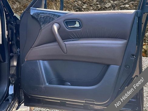 Used 2021 Nissan Armada Platinum w/ Captain's Chairs Package RWD image 21