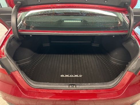 Used 2021 Toyota Camry LE image 18