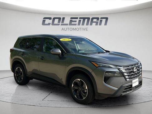 Used 2024 Nissan Rogue SV FWD image 7