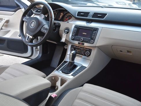 Used 2012 Volkswagen CC Lux Limited image 38