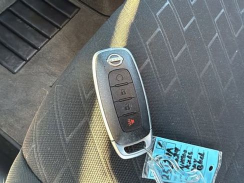 Used 2024 Nissan Kicks SV image 29