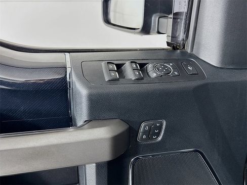 Used 2020 Ford F350 Platinum image 19