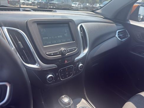 Used 2018 Chevrolet Equinox LT AWD/4WD image 21