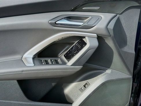 Used 2025 Audi Q5 Premium Plus AWD/4WD image 23