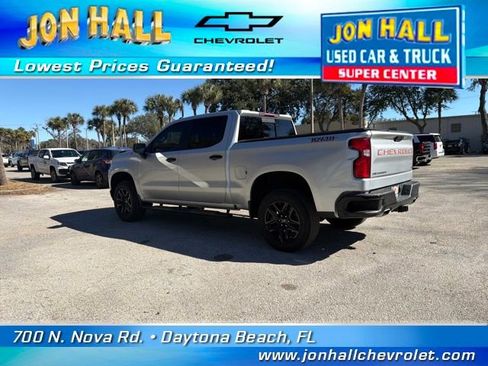 Used 2021 Chevrolet Silverado 1500 LT Trail Boss w/ Convenience Package II image 7