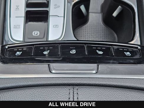 Used 2024 Hyundai Santa Cruz Limited AWD/4WD image 22