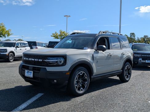 New 2025 Ford Bronco Sport Outer Banks w/ Outer Banks Tech Package+ image 4