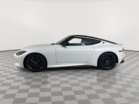 Used 2024 Nissan Z Performance w/ Floor Mat Package RWD image 4