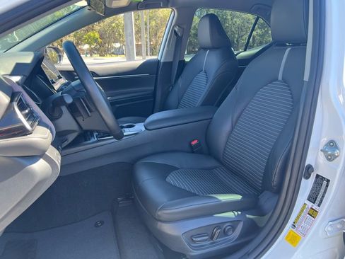 Used 2023 Toyota Camry SE image 13