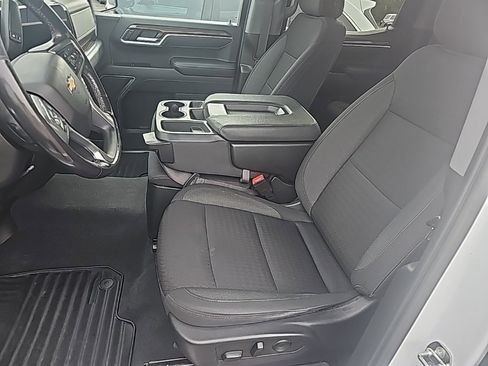 Used 2022 Chevrolet Silverado 1500 LT image 10
