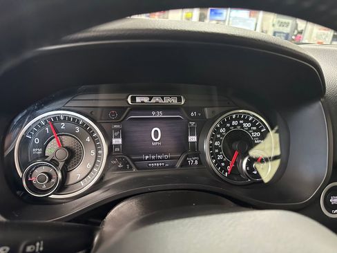 Used 2021 RAM 1500 Big Horn AWD/4WD image 16