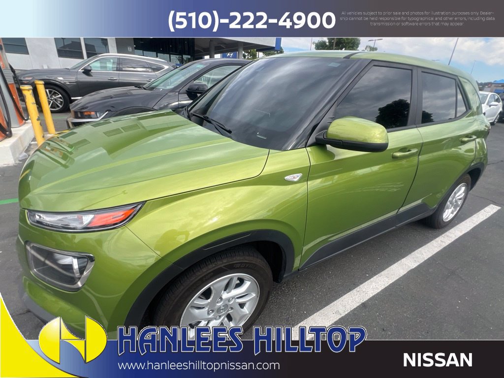 Used 2022 Hyundai Venue SE FWD image 2
