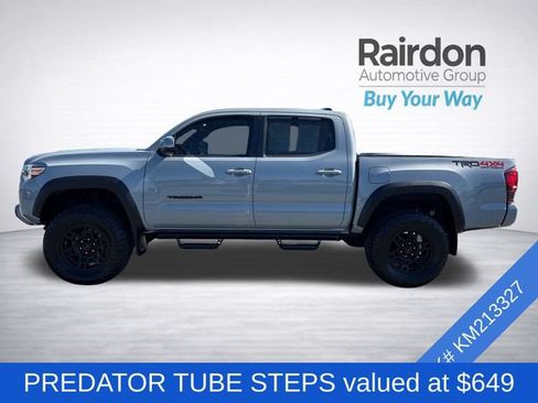 Used 2019 Toyota Tacoma TRD Off-Road AWD/4WD image 4