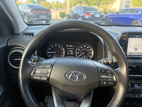 Used 2021 Hyundai Kona Ultimate FWD image 11