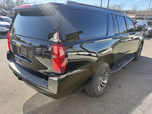 Used 2020 Chevrolet Suburban LT image 6