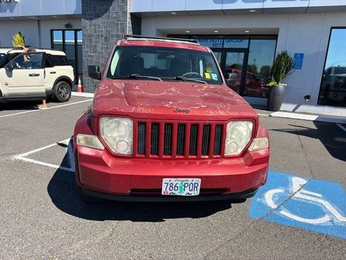 Used 2008 Jeep Liberty Sport AWD/4WD image 2