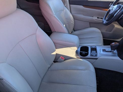 Used 2013 Subaru Outback 3.6R Limited w/ Popular Pkg 3 image 10