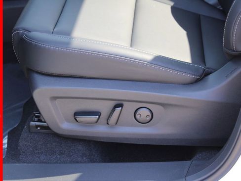 New 2025 Nissan Murano SL image 11