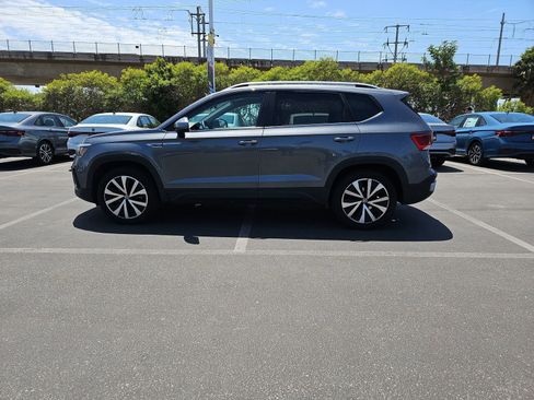 Used 2022 Volkswagen Taos SE AWD/4WD image 8