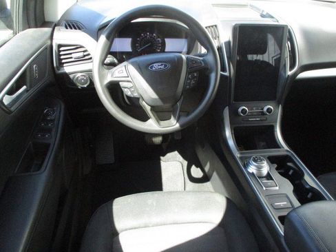 Used 2022 Ford Edge SE AWD/4WD image 10