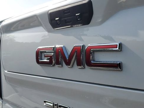 Used 2020 GMC Sierra 1500 AT4 w/ AT4 Premium Package AWD/4WD image 6