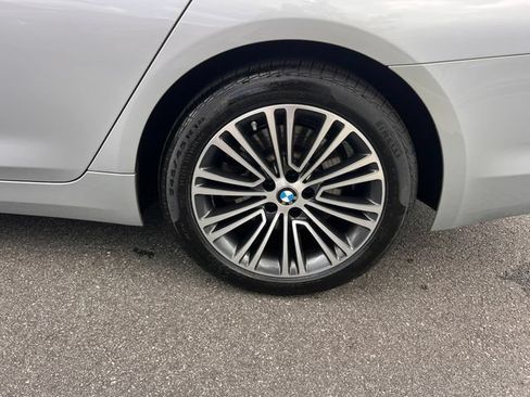 Used 2020 BMW 530e w/ Convenience Package RWD image 37