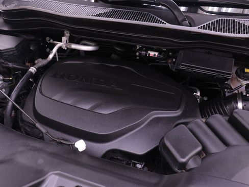 Certified 2025 Honda Ridgeline Black Edition image 17
