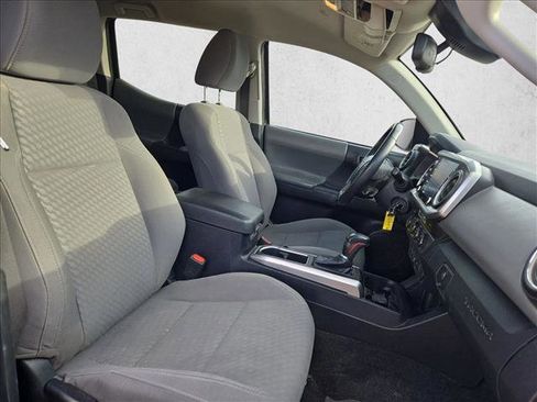 Used 2022 Toyota Tacoma SR5 image 18