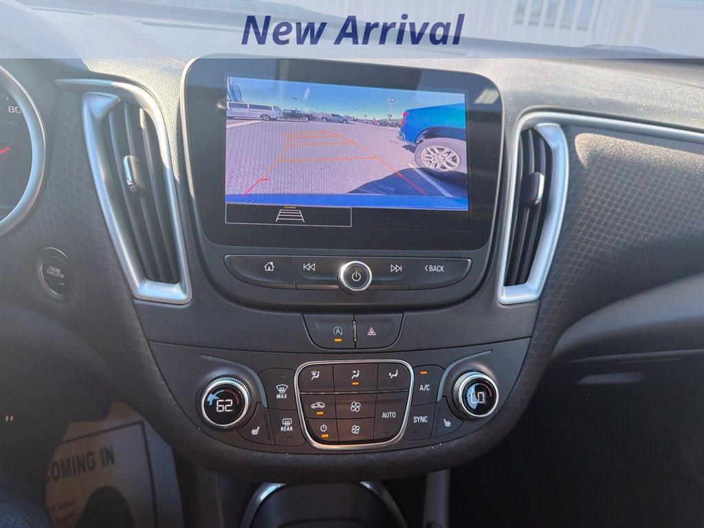 Used 2024 Chevrolet Malibu LT FWD image 11