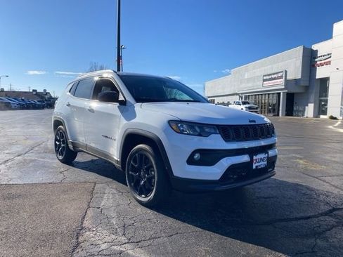 New 2026 Jeep Compass Altitude image 1