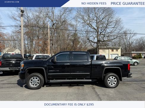 Used 2015 GMC Sierra 3500 Denali w/ Duramax Plus Package image 2