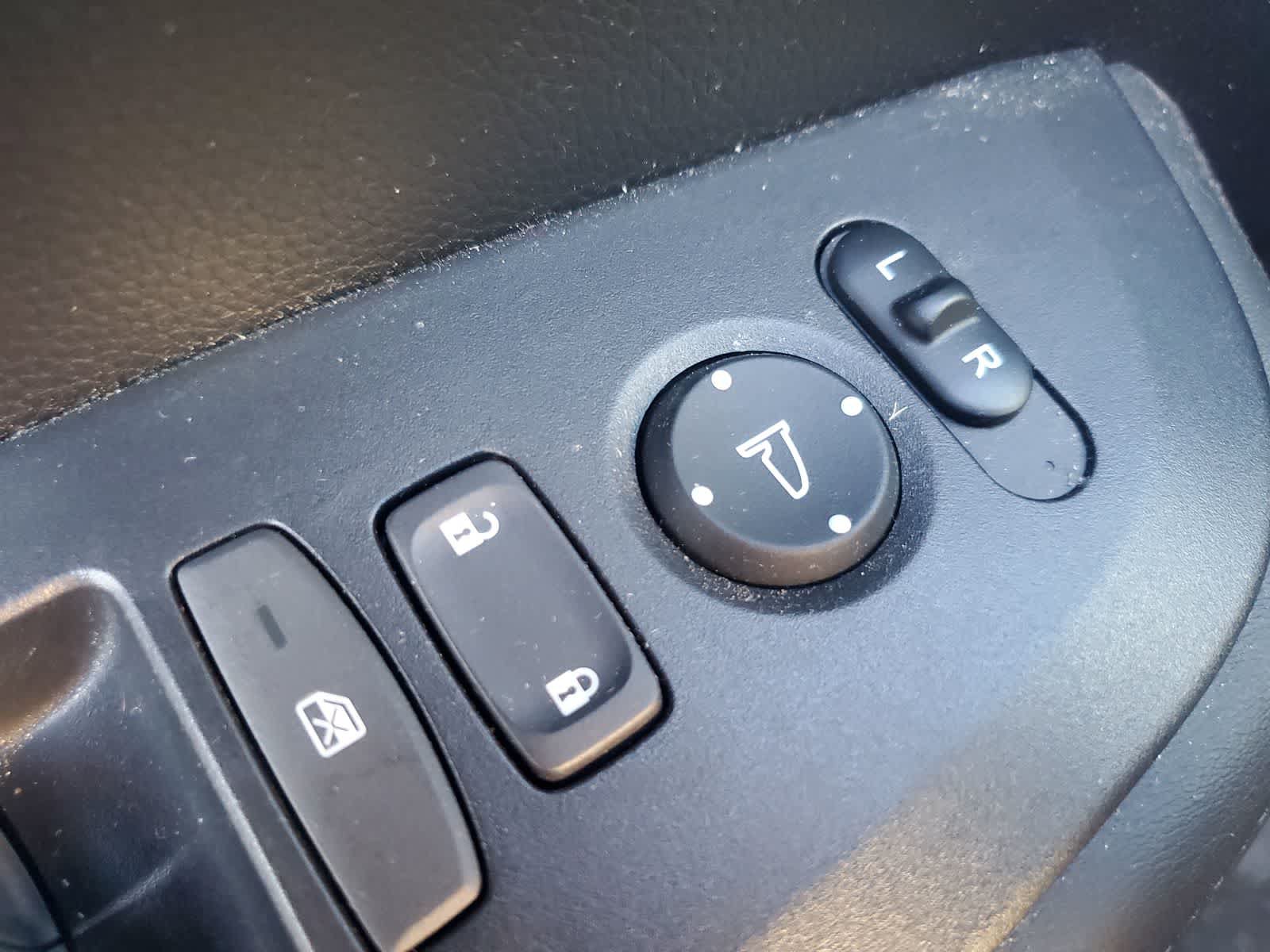 Used 2025 Honda HR-V LX image 25